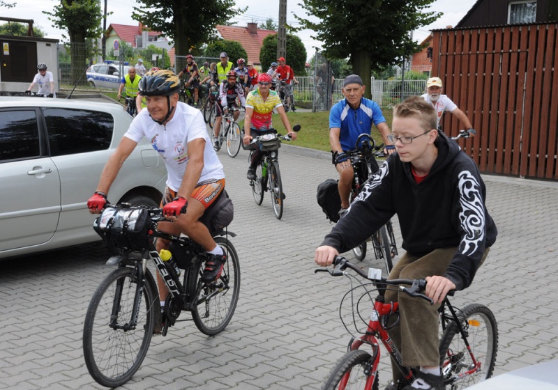 Zdjęcie w galerii na portalu naszwodzislaw.com: Parkowali na Przystanku Woodstock wiadomości z regionu
