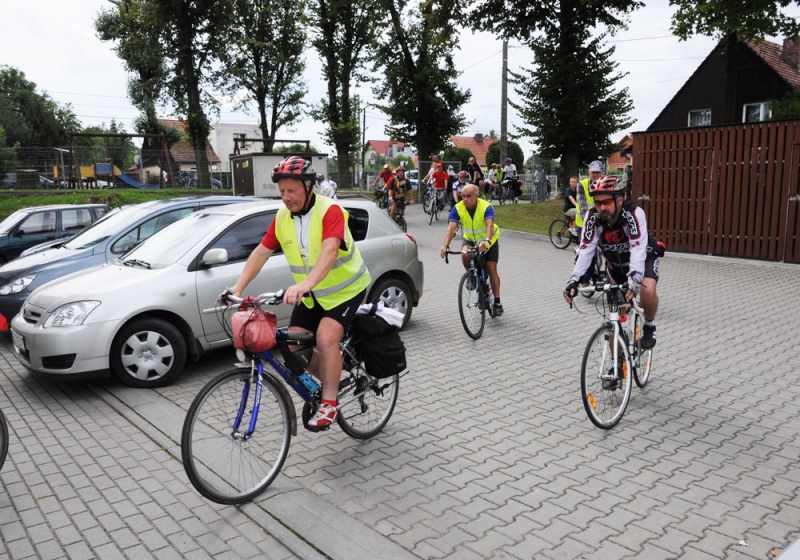 Zdjęcie w galerii na portalu naszwodzislaw.com: Parkowali na Przystanku Woodstock wiadomości z regionu