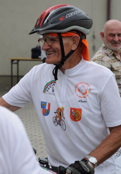 Zdjęcie w galerii na portalu naszwodzislaw.com: Parkowali na Przystanku Woodstock wiadomości z regionu