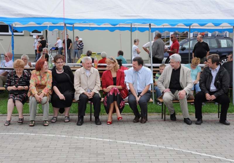 Zdjęcie w galerii na portalu naszwodzislaw.com: Parkowali na Przystanku Woodstock wiadomości z regionu