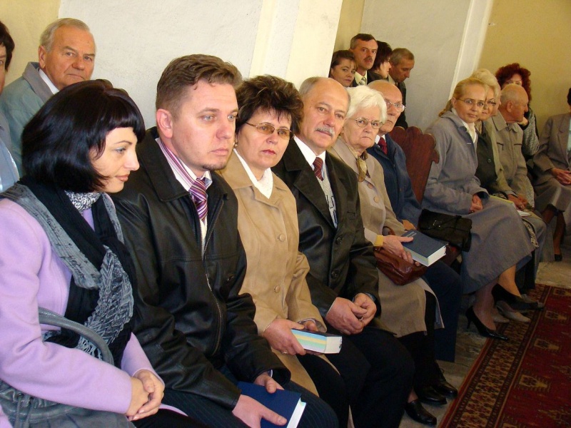 Zdjęcie w galerii na portalu naszwodzislaw.com: Mają ołtarz i ambonę ze Stawiszyna wiadomości z regionu