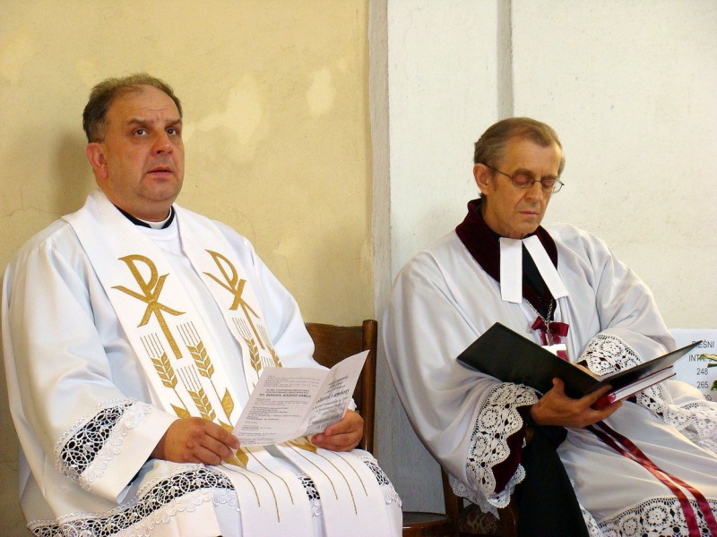 Zdjęcie w galerii na portalu naszwodzislaw.com: Mają ołtarz i ambonę ze Stawiszyna wiadomości z regionu