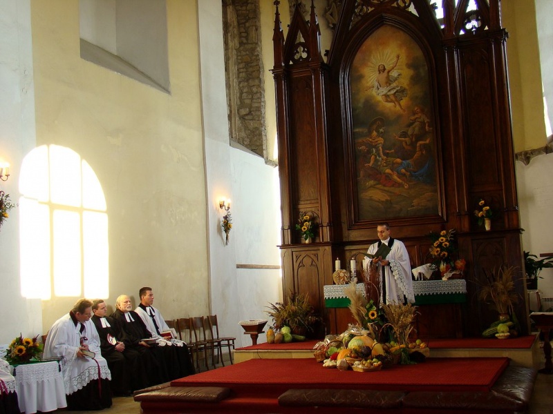 Zdjęcie w galerii na portalu naszwodzislaw.com: Mają ołtarz i ambonę ze Stawiszyna wiadomości z regionu