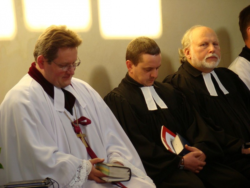 Zdjęcie w galerii na portalu naszwodzislaw.com: Mają ołtarz i ambonę ze Stawiszyna wiadomości z regionu