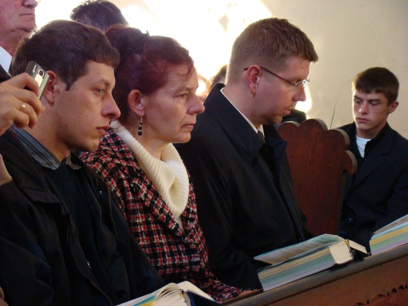 Zdjęcie w galerii na portalu naszwodzislaw.com: Mają ołtarz i ambonę ze Stawiszyna wiadomości z regionu