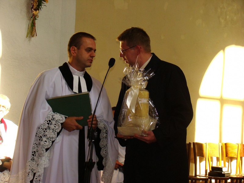 Zdjęcie w galerii na portalu naszwodzislaw.com: Mają ołtarz i ambonę ze Stawiszyna wiadomości z regionu