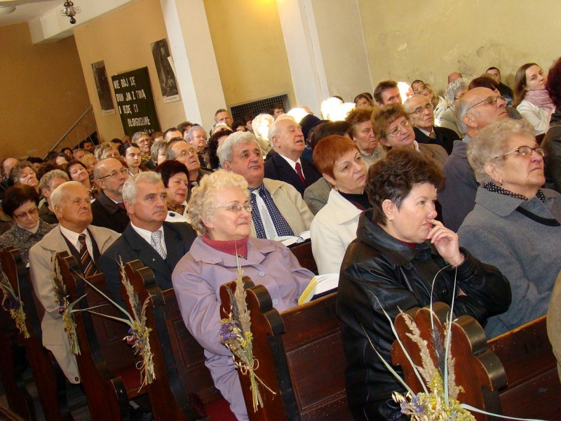 Zdjęcie w galerii na portalu naszwodzislaw.com: Mają ołtarz i ambonę ze Stawiszyna wiadomości z regionu