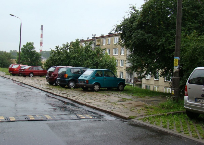 Zdjęcie w galerii na portalu naszwodzislaw.com: Przy 26 Marca powstanie parking wiadomości z regionu