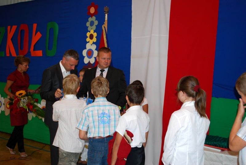 Zdjęcie w galerii na portalu naszwodzislaw.com: Pierwszy dzwonek w Radlinie II wiadomości z regionu