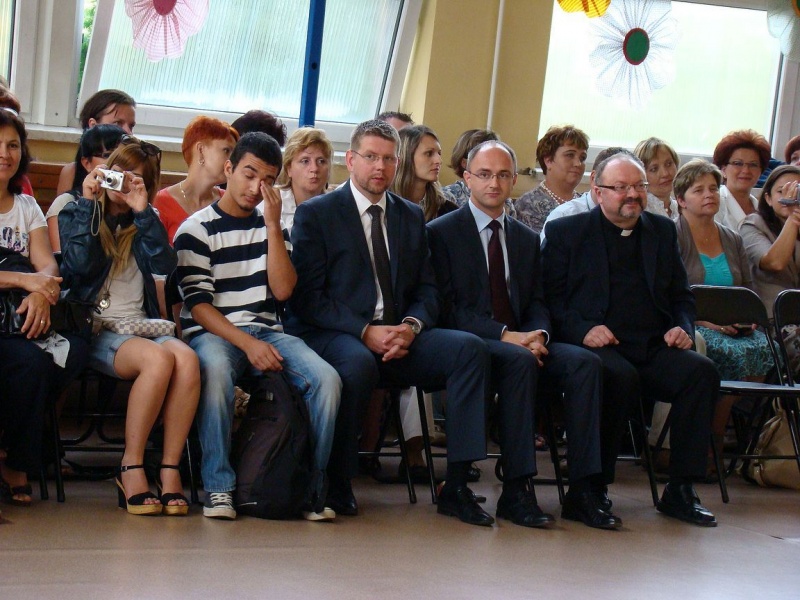 Zdjęcie w galerii na portalu naszwodzislaw.com: Prezydent Kieca przepytał pierwszaków wiadomości z regionu