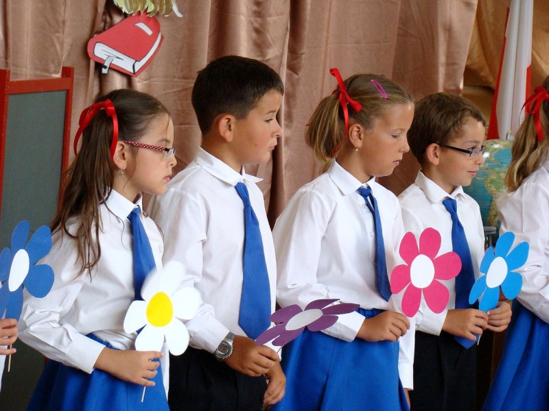 Zdjęcie w galerii na portalu naszwodzislaw.com: Prezydent Kieca przepytał pierwszaków wiadomości z regionu