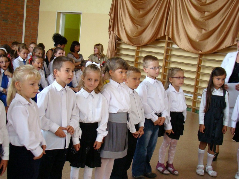 Zdjęcie w galerii na portalu naszwodzislaw.com: Prezydent Kieca przepytał pierwszaków wiadomości z regionu