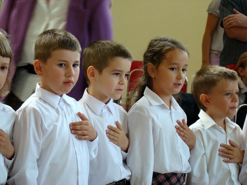 Zdjęcie w galerii na portalu naszwodzislaw.com: Prezydent Kieca przepytał pierwszaków wiadomości z regionu