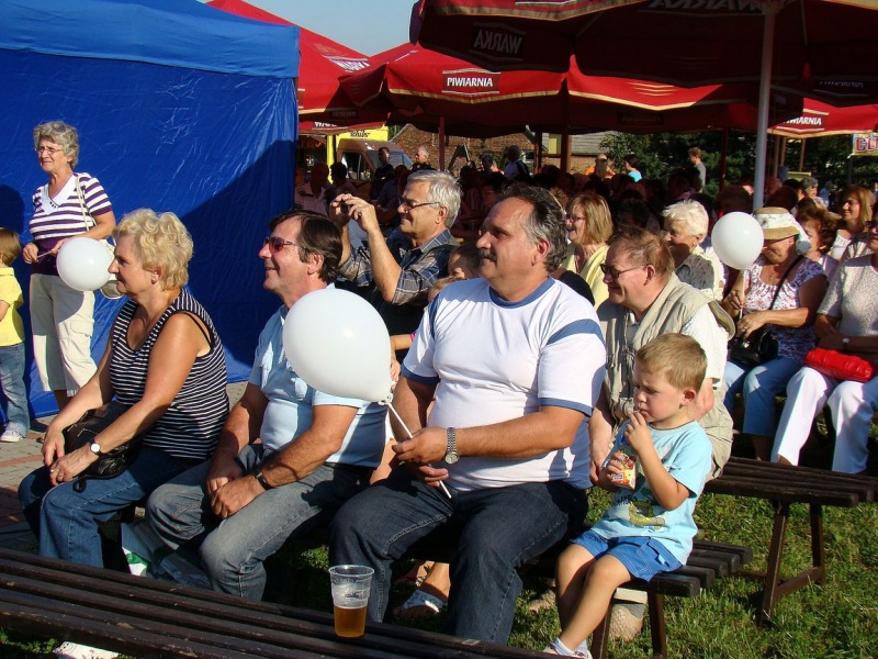 Zdjęcie w galerii na portalu naszwodzislaw.com: Każdy mógł przejechać się bryczką wiadomości z regionu