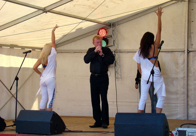 Zdjęcie w galerii na portalu naszwodzislaw.com: Każdy mógł przejechać się bryczką wiadomości z regionu