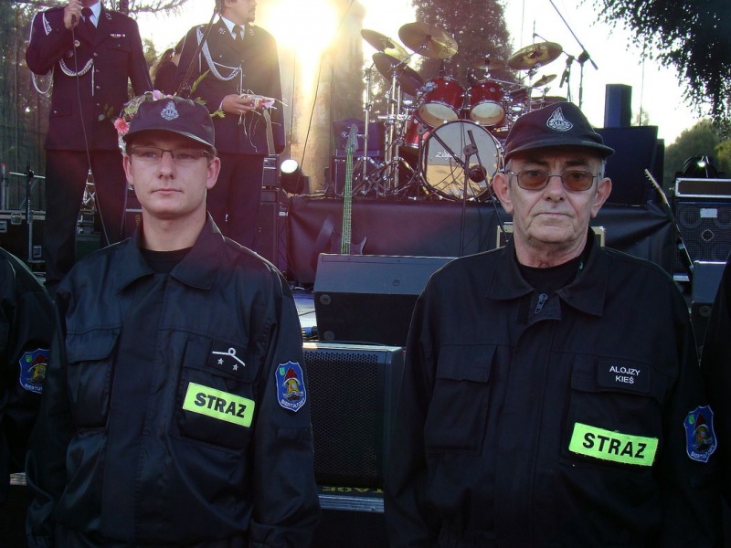 Zdjęcie w galerii na portalu naszwodzislaw.com: Łukasz Zagrobelny na radlińskiej scenie wiadomości z regionu