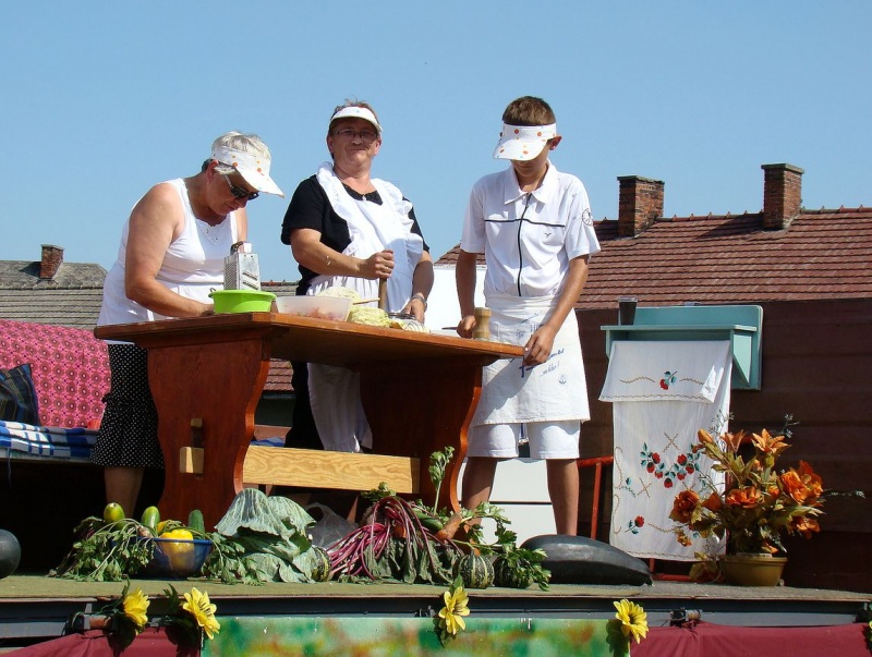 Zdjęcie w galerii na portalu naszwodzislaw.com: Nieboczowski Must be the music wiadomości z regionu