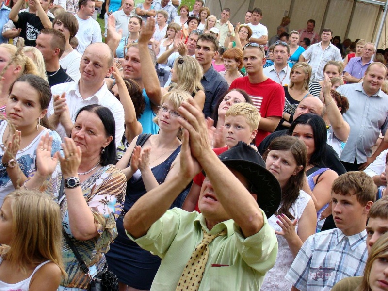 Zdjęcie w galerii na portalu naszwodzislaw.com: Łzy rozgrzały publiczność w Połomi  wiadomości z regionu