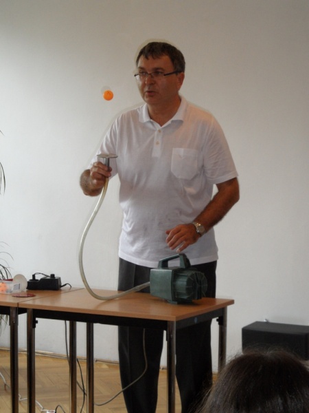 Zdjęcie w galerii na portalu naszwodzislaw.com: Eksperymenty u Tischnera wiadomości z regionu