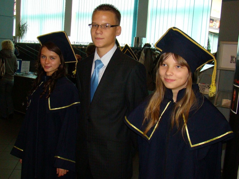 Zdjęcie w galerii na portalu naszwodzislaw.com: BELLA, BELLISSIMA o nauczycielkach... wiadomości z regionu