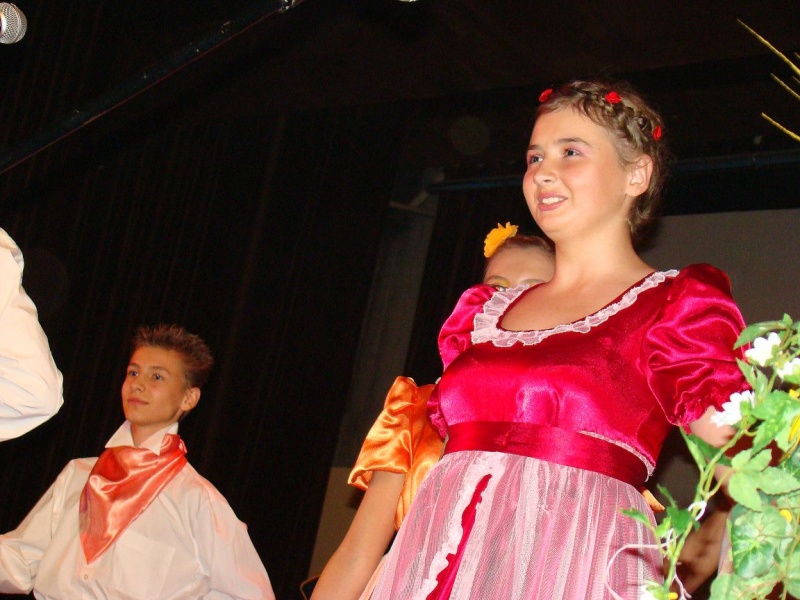 Zdjęcie w galerii na portalu naszwodzislaw.com: BELLA, BELLISSIMA o nauczycielkach... wiadomości z regionu