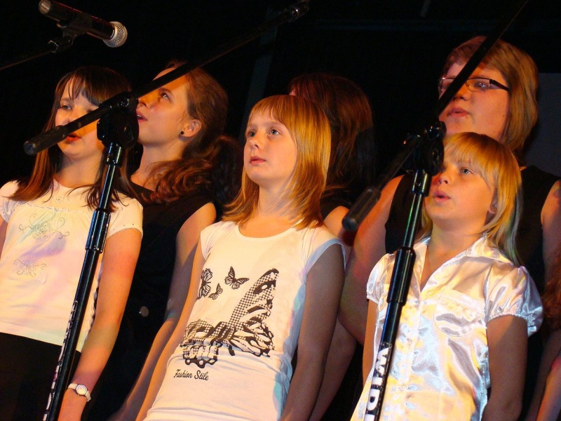 Zdjęcie w galerii na portalu naszwodzislaw.com: BELLA, BELLISSIMA o nauczycielkach... wiadomości z regionu