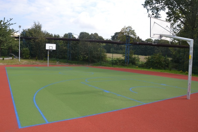 Zdjęcie w galerii na portalu naszwodzislaw.com: Nowe boisko w mieście olimpijczyków wiadomości z regionu