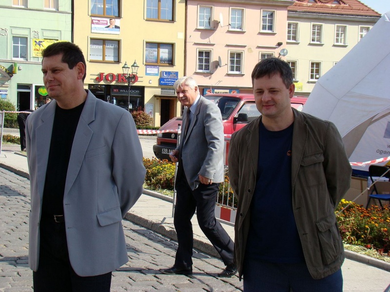 Zdjęcie w galerii na portalu naszwodzislaw.com: Pierwszy prezydent, drugi komendant wiadomości z regionu