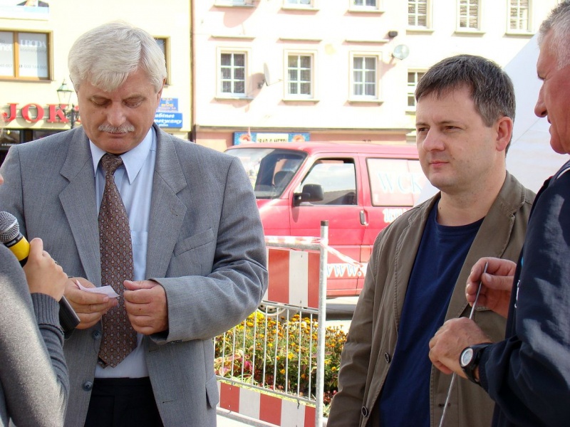 Zdjęcie w galerii na portalu naszwodzislaw.com: Pierwszy prezydent, drugi komendant wiadomości z regionu