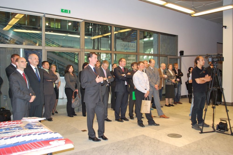 Zdjęcie w galerii na portalu naszwodzislaw.com: Debiut Wodzisławia na giełdzie wiadomości z regionu