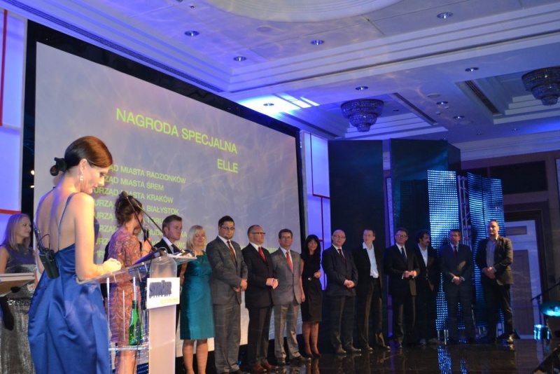 Zdjęcie w galerii na portalu naszwodzislaw.com: Wodzisław - trudno oprzeć się pokusie wiadomości z regionu