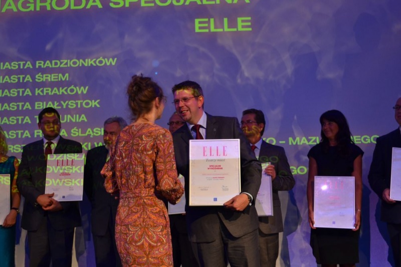 Zdjęcie w galerii na portalu naszwodzislaw.com: Wodzisław - trudno oprzeć się pokusie wiadomości z regionu