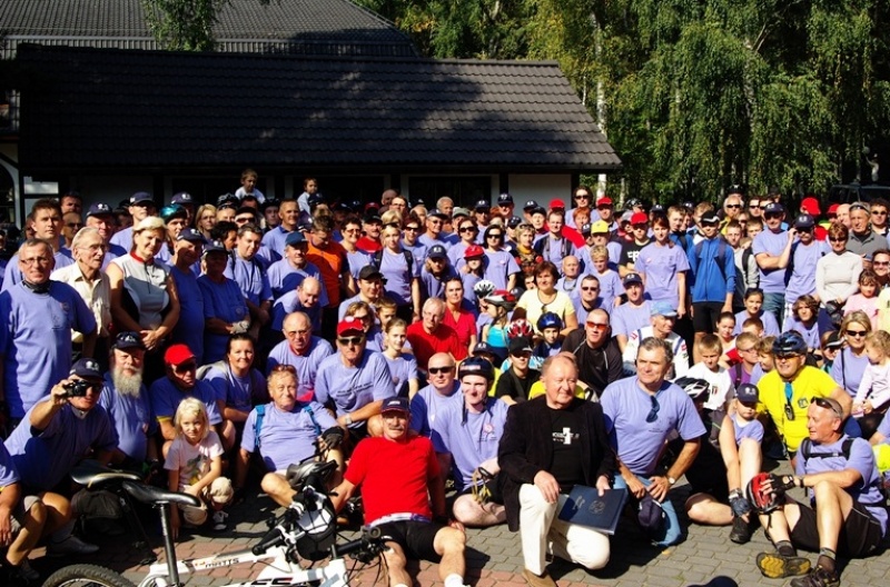 Zdjęcie w galerii na portalu naszwodzislaw.com: Rekord pobity, ścigało się 400 osób  wiadomości z regionu