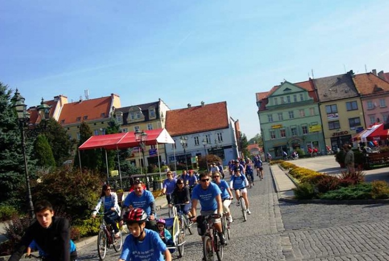 Zdjęcie w galerii na portalu naszwodzislaw.com: Rekord pobity, ścigało się 400 osób  wiadomości z regionu