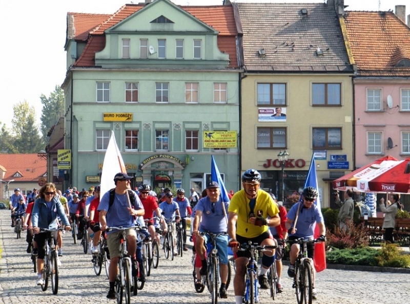 Zdjęcie w galerii na portalu naszwodzislaw.com: Rekord pobity, ścigało się 400 osób  wiadomości z regionu