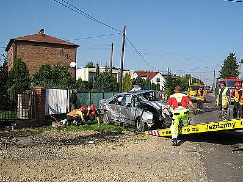 Zdjęcie w galerii na portalu naszwodzislaw.com: Helikopter pomógł przy wypadku w Pszowie wiadomości z regionu