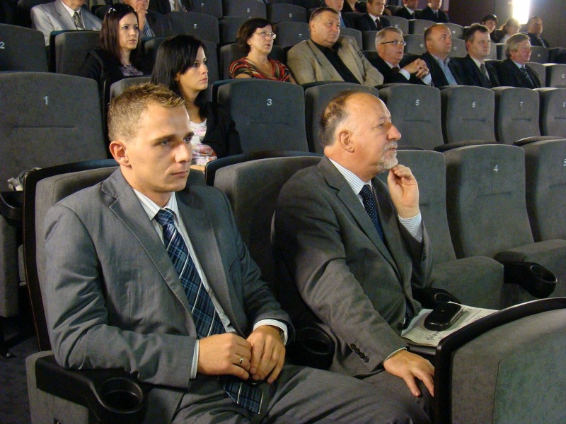 Zdjęcie w galerii na portalu naszwodzislaw.com: IUG: Duży może więcej wiadomości z regionu