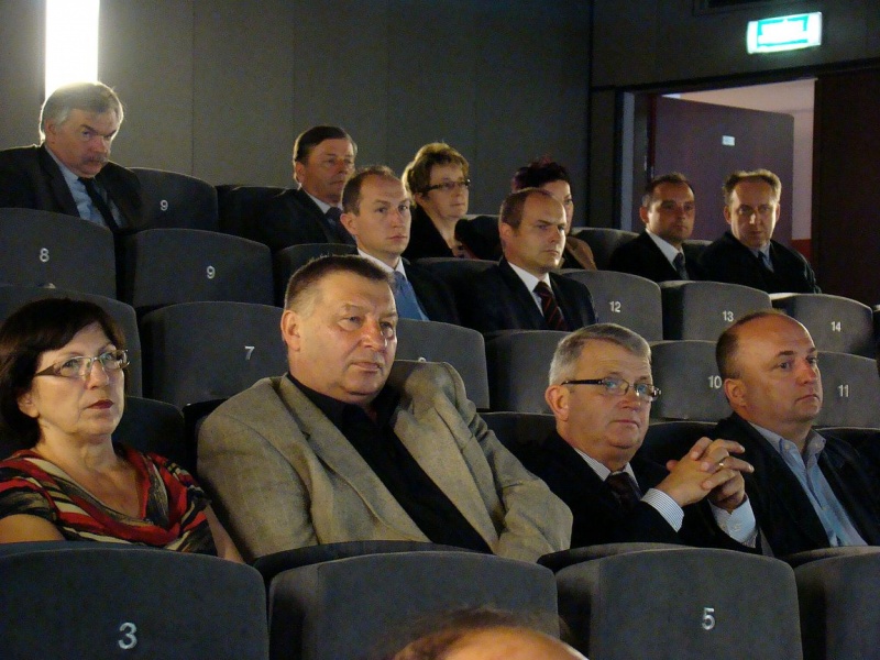 Zdjęcie w galerii na portalu naszwodzislaw.com: IUG: Duży może więcej wiadomości z regionu