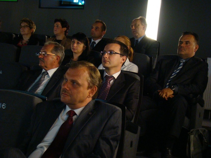 Zdjęcie w galerii na portalu naszwodzislaw.com: IUG: Duży może więcej wiadomości z regionu