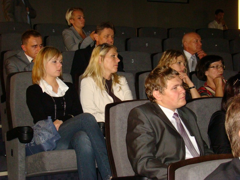 Zdjęcie w galerii na portalu naszwodzislaw.com: IUG: Duży może więcej wiadomości z regionu