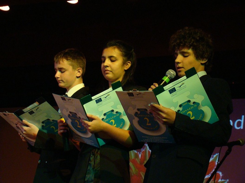 Zdjęcie w galerii na portalu naszwodzislaw.com: Belfrowie świętowali już dziś wiadomości z regionu