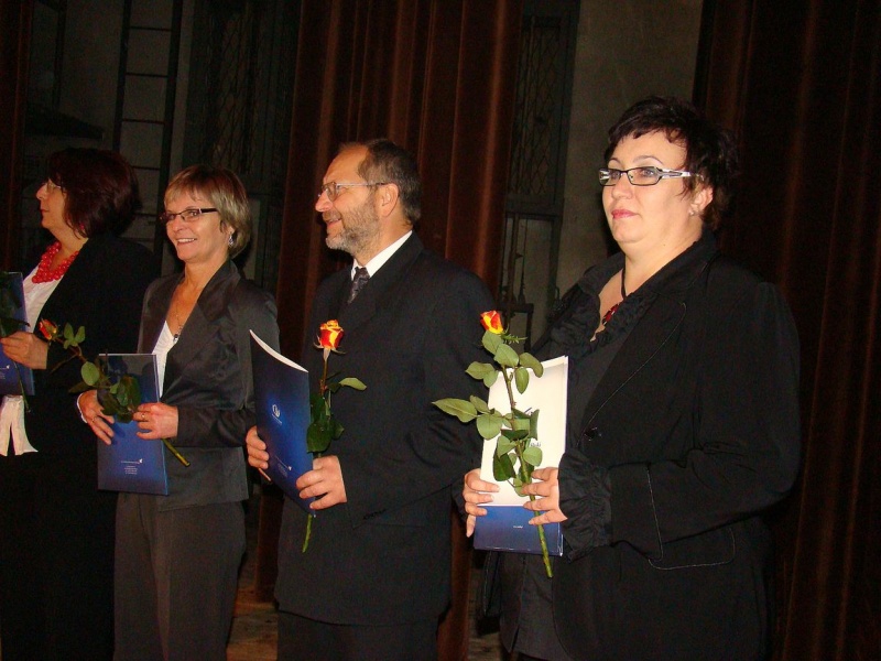 Zdjęcie w galerii na portalu naszwodzislaw.com: Belfrowie świętowali już dziś wiadomości z regionu