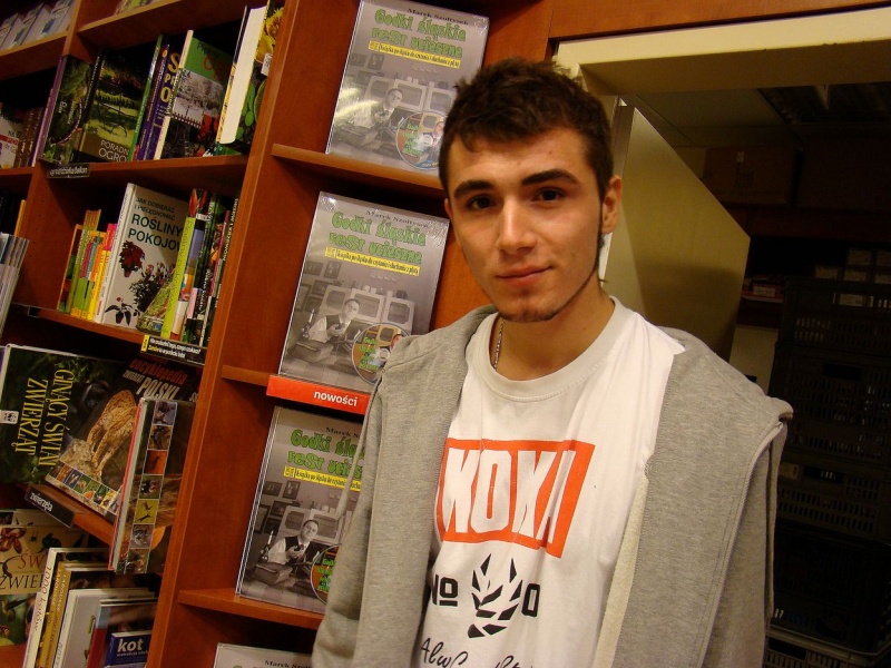 Zdjęcie w galerii na portalu naszwodzislaw.com: Wodzisławianki szaleją za Bednarkiem wiadomości z regionu