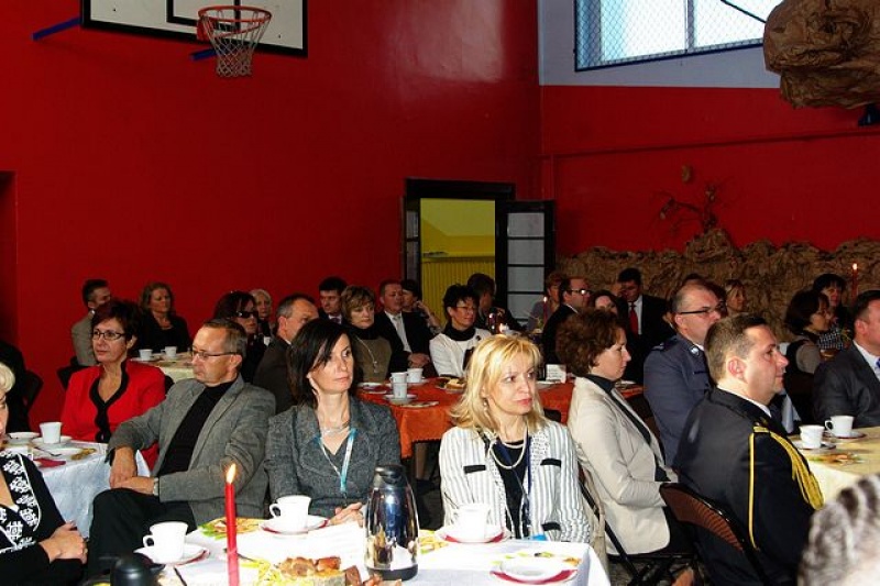 Zdjęcie w galerii na portalu naszwodzislaw.com: Powiat wyróżnił nauczycieli wiadomości z regionu