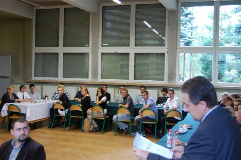 Zdjęcie w galerii na portalu naszwodzislaw.com: Rozmowy o sprawach ważnych: mediacje wiadomości z regionu