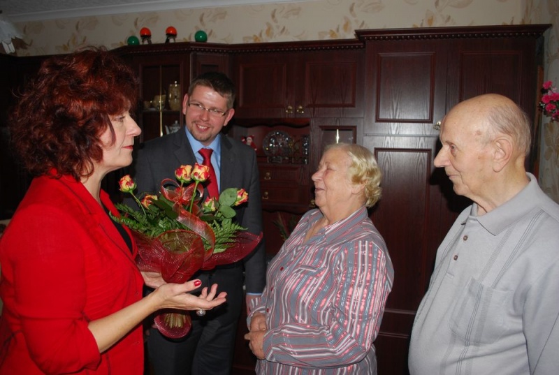 Zdjęcie w galerii na portalu naszwodzislaw.com: Za mundurem panny sznurem wiadomości z regionu