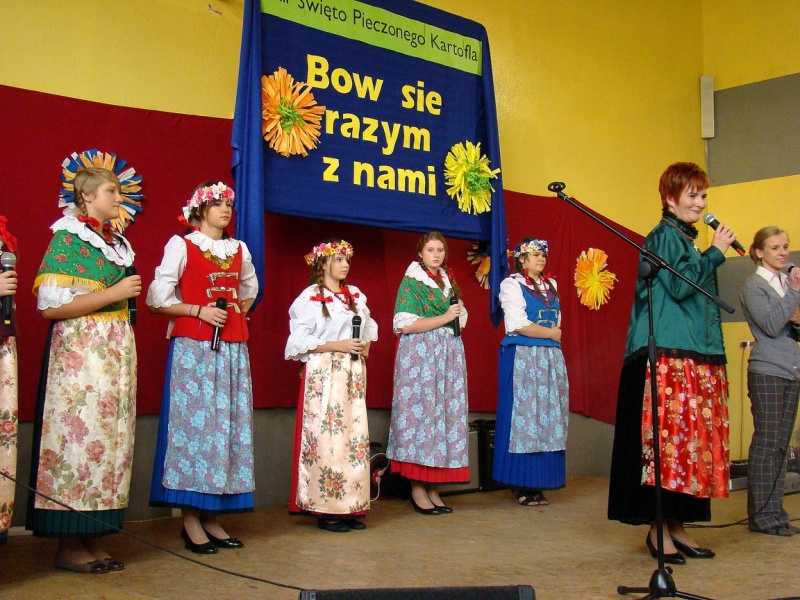 Zdjęcie w galerii na portalu naszwodzislaw.com: Pani dyrektor jak śląska gospodyni wiadomości z regionu