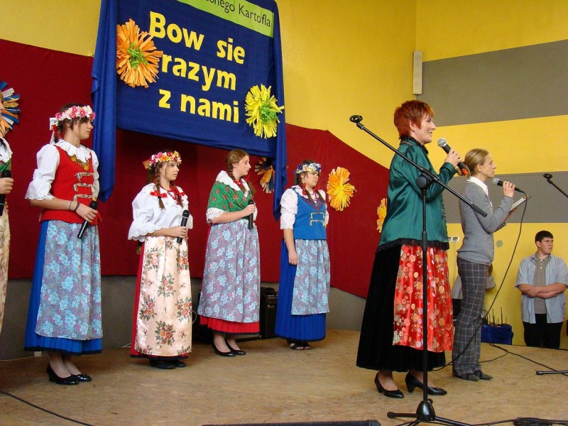 Zdjęcie w galerii na portalu naszwodzislaw.com: Pani dyrektor jak śląska gospodyni wiadomości z regionu