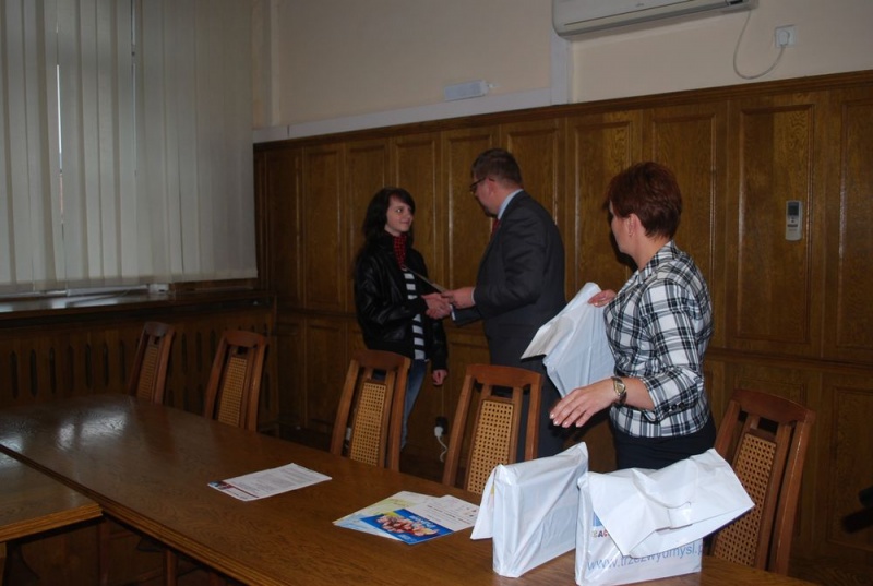 Zdjęcie w galerii na portalu naszwodzislaw.com: Wodzisławscy uczniowie wśród laureatów wiadomości z regionu