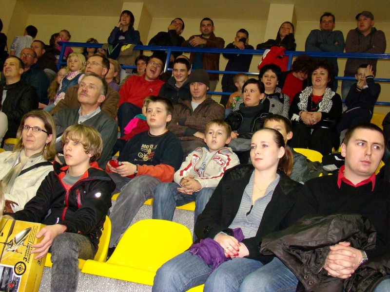 Zdjęcie w galerii na portalu naszwodzislaw.com: Radlin na wysokich obrotach wiadomości z regionu